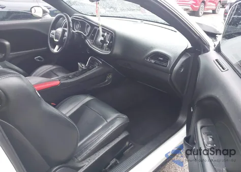 2015 Dodge Challenger Sxt Plus z USA, uszkodzony, nr VIN 2C3CDZBG5FH913023